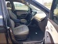 2016 Hyundai Santa Fe — photo 5 of 16 | VIN 5XYZU3LB1GG306672