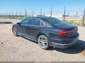 2017 Volkswagen Passat — photo 3 of 16 | VIN 1VWDT7A32HC039674