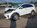 2019 Kia Sorento — photo 2 of 16 | VIN 5XYPGDA34KG590307