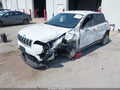 2019 Jeep Cherokee — photo 2 of 16 | VIN 1C4PJLCB0KD396548