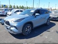 2022 Toyota Highlander — photo 2 of 18 | VIN 5TDGZRAH9NS114905