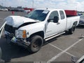 2008 Chevrolet Silverado — photo 2 of 16 | VIN 1GCHC39K08E139415
