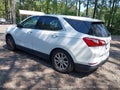 2020 Chevrolet Equinox — photo 3 of 16 | VIN 3GNAXKEVXLS527788