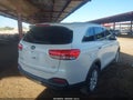 2017 Kia Sorento — photo 4 of 16 | VIN 5XYPG4A39HG279691