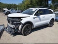 2022 Kia Sorento — photo 2 of 16 | VIN 5XYRLDLC7NG161006