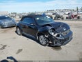 2018 Volkswagen Beetle — photo 1 of 18 | VIN 3VW5DAAT6JM511412