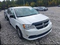 2019 Dodge Grand Caravan — photo 1 of 15 | VIN 2C4RDGBG5KR586248