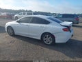 2015 Chrysler 200 — photo 3 of 11 | VIN 1C3CCCAB8FN658218