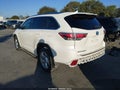 2015 Toyota Highlander Hybrid — photo 3 of 19 | VIN 5TDDCRFH0FS009345