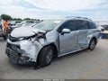 2025 Toyota Sienna — photo 2 of 15 | VIN 5TDJRKEC2SS287639