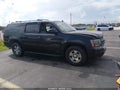 2013 Chevrolet Suburban 1500 — photo 1 of 16 | VIN 1GNSCJE08DR256281