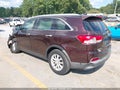 2016 Kia Sorento — photo 3 of 16 | VIN 5XYPG4A55GG012709
