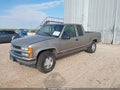 1998 Chevrolet Silverado 1500 — photo 2 of 16 | VIN 1GCEK19R0WR142179