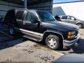 1999 GMC Yukon — photo 1 of 13 | VIN 1GKEC13R8XJ775233