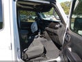 2020 Jeep Wrangler Unlimited — photo 5 of 16 | VIN 1C4HJXDG2LW331017
