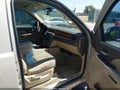 2007 GMC Yukon XL — photo 5 of 12 | VIN 1GKFC16007R184378