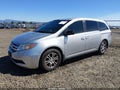 2011 Honda Odyssey — photo 2 of 18 | VIN 5FNRL5H63BB059505