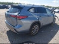 2022 Toyota Highlander — photo 4 of 16 | VIN 5TDFZRBH3NS211737