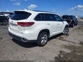 2018 Toyota Highlander — photo 4 of 18 | VIN 5TDYZRFH4JS282782