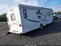 2009 Ford E-450 — photo 4 of 11 | VIN 1FDXE45S69DA49805