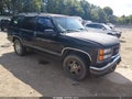 1999 GMC Yukon — photo 1 of 12 | VIN 1GKEK13R6XJ772530