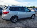 2017 Nissan Pathfinder — photo 6 of 18 | VIN 5N1DR2MN8HC913734