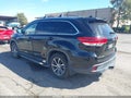 2019 Toyota Highlander — photo 3 of 16 | VIN 5TDJZRFH3KS626993