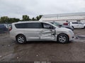 2017 Chrysler Pacifica — photo 14 of 17 | VIN 2C4RC1EG1HR635935