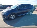 2017 Chrysler Pacifica — photo 2 of 16 | VIN 2C4RC1EG8HR782236