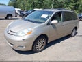 2010 Toyota Sienna — photo 2 of 16 | VIN 5TDYK4CC6AS289779