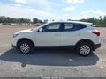 2017 Nissan Rogue Sport — photo 14 of 18 | VIN JN1BJ1CR8HW106195