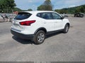 2017 Nissan Rogue Sport — photo 4 of 18 | VIN JN1BJ1CR8HW106195