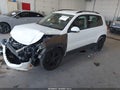 2017 Volkswagen Tiguan — photo 2 of 16 | VIN WVGBV7AXXHK001084