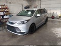 2025 Toyota Sienna — photo 2 of 17 | VIN 5TDKSKFC9SS187061