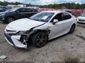 2020 Toyota Camry — photo 2 of 18 | VIN 4T1G11AK3LU364858