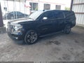 2017 Chevrolet Suburban — photo 2 of 16 | VIN 1GNSCJKCXHR146093