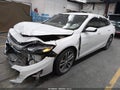 2022 Chevrolet Malibu — photo 2 of 16 | VIN 1G1ZD5ST1NF198083