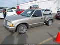 1999 GMC Sonoma — photo 2 of 16 | VIN 1GTCS1443X8500028