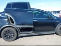 2017 Tesla Model X — photo 12 of 17 | VIN 5YJXCDE20HF075382