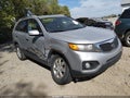 2011 Kia Sorento — photo 6 of 16 | VIN 5XYKT3A10BG099134