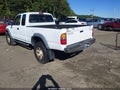 2002 Toyota Tacoma — photo 3 of 12 | VIN 5TEWM72N12Z054734