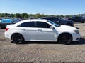 2014 Chrysler 200 — photo 13 of 16 | VIN 1C3CCBCG9EN186421