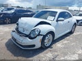 2015 Volkswagen Beetle — photo 2 of 16 | VIN 3VWF17AT2FM606783