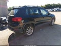 2017 Volkswagen Tiguan — photo 4 of 16 | VIN WVGBV7AX3HK051115