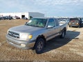 2001 Toyota Tundra — photo 2 of 13 | VIN 5TBBT441X1S153793