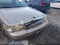 2000 Ford Crown Victoria — photo 6 of 15 | VIN 2FAFP74W6YX123902