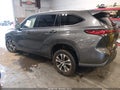 2022 Toyota Highlander — photo 3 of 15 | VIN 5TDHZRAH3NS090136