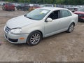 2010 Volkswagen Jetta — photo 2 of 16 | VIN 3VWRX7AJ5AM047491