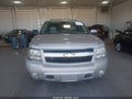 2008 Chevrolet Suburban 1500 — photo 12 of 16 | VIN 1GNFK163X8J238480