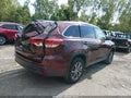 2017 Toyota Highlander — photo 4 of 16 | VIN 5TDJZRFH5HS462266